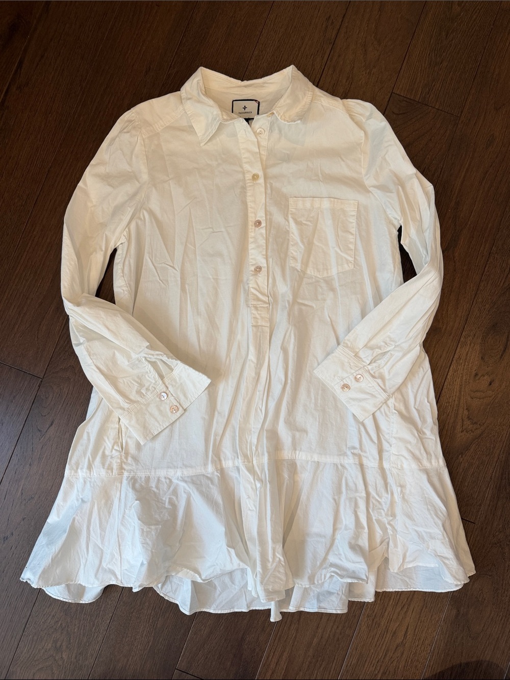 Tuckernuck White Shirt Label with Black Trim - C30-045 - Picture 2 of 10